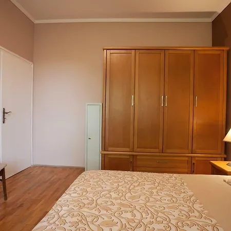 Perfect Apartment *